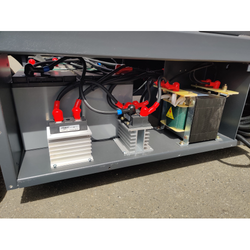 GROST Tower 500-11 DC с выдвижной платформой. Несамоходный подъемник  ножничного типа  с питанием от аккумуляторов.