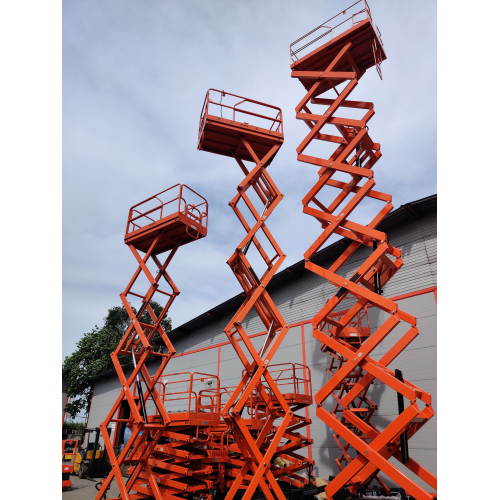 GROST Tower 500-11 DC с выдвижной платформой. Несамоходный подъемник  ножничного типа  с питанием от аккумуляторов.
